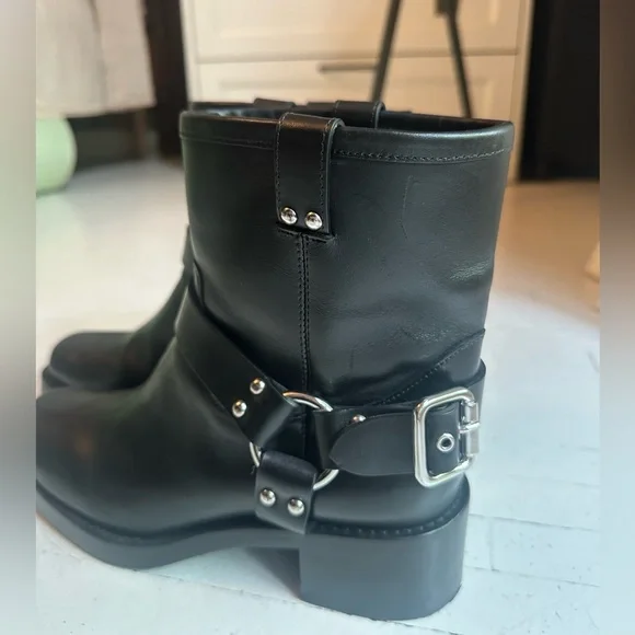 Reformation Foster Ankle Boot - Picture 9 of 15